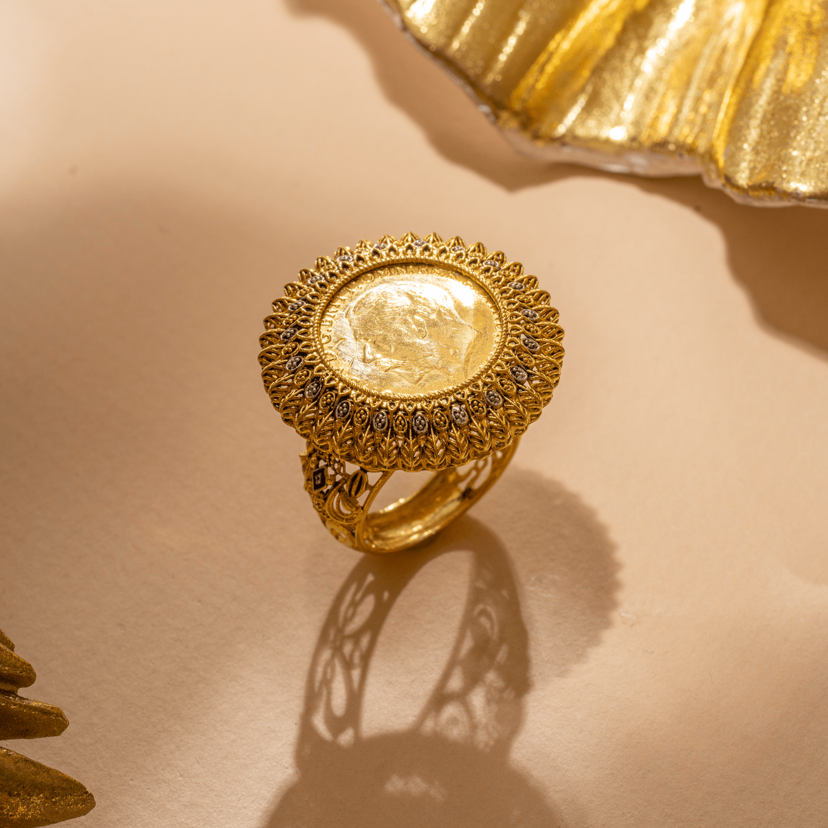 Qaws al Matar Collection